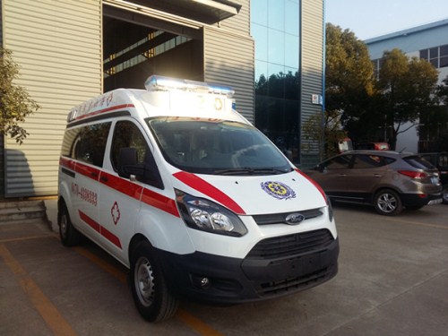 程力全順江鈴福特救護車三趟要花費3900元！ 醫(yī)院：我覺得不